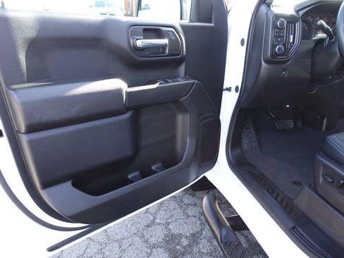 Used 2024 Chevrolet Silverado 1500 Custom w/ Rally Edition AWD/4WD image 17