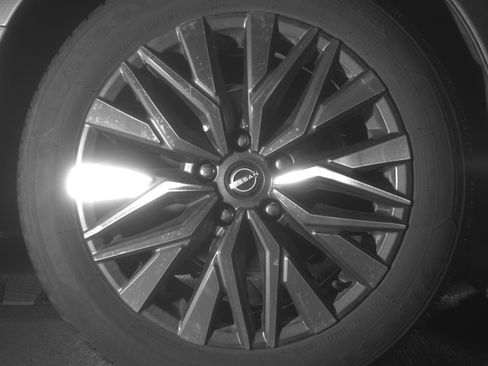 Used 2025 Nissan Altima 2.5 SV image 15