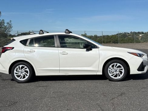 Used 2025 Subaru Impreza 2.0i AWD/4WD image 2