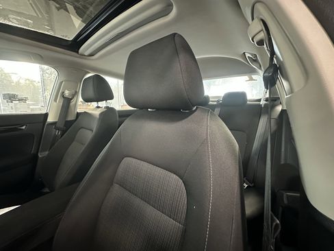 Used 2023 Honda Civic EX image 10