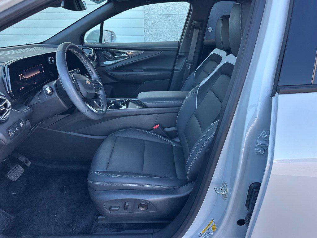 Used 2024 Chevrolet Blazer EV LT AWD/4WD image 10