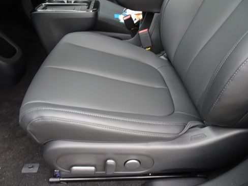 New 2026 Hyundai Ioniq 5 SEL image 9