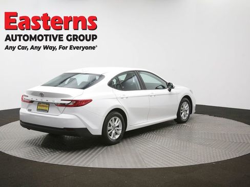 Used 2025 Toyota Camry LE FWD image 41