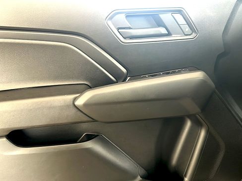 Used 2025 Chevrolet Colorado Trail Boss AWD/4WD image 16