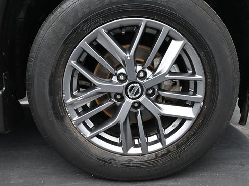 Used 2021 Nissan Rogue S AWD/4WD image 10