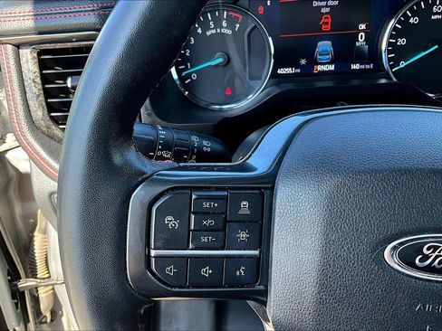Used 2022 Ford Expedition Limited RWD image 12