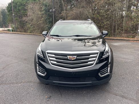 Used 2017 Cadillac XT5 Luxury image 2