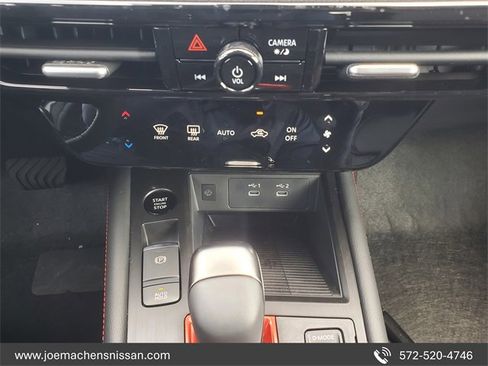 New 2026 Nissan Kicks SR image 18