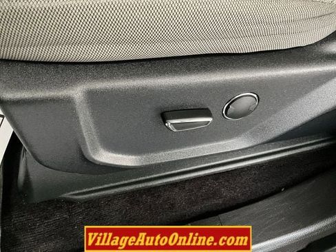 Used 2015 Ford F150 XLT w/ Equipment Group 301A Mid image 18