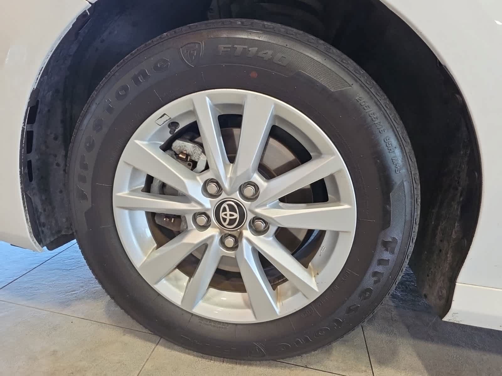 Used 2025 Toyota Camry LE AWD/4WD image 16