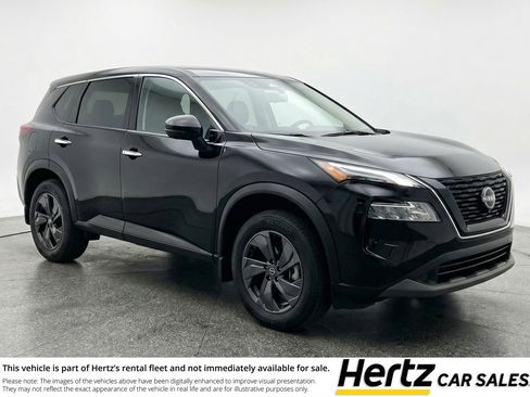 Used 2025 Nissan Rogue SV image 1