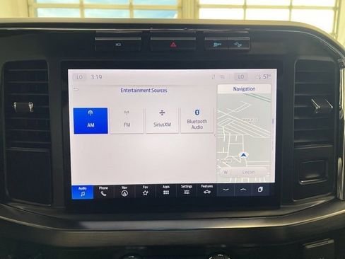 Used 2024 Ford F250 Lariat w/ Chrome Package image 24