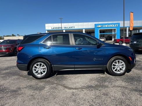 Certified 2023 Chevrolet Equinox LT image 2