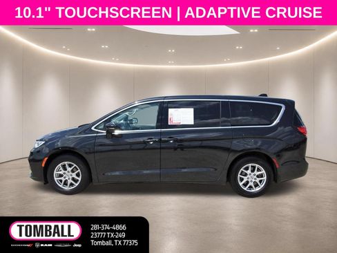 Used 2023 Chrysler Pacifica Touring-L FWD image 4