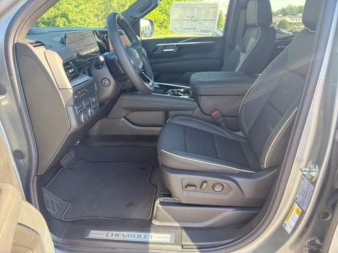 New 2026 Chevrolet Tahoe Premier w/ Sun And Tow Package AWD/4WD image 8