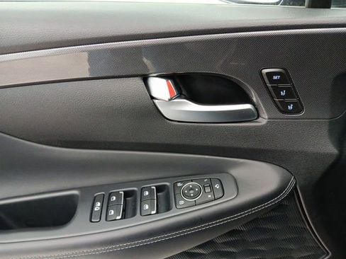 Used 2023 Hyundai Santa Fe Limited image 32