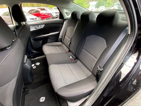 Used 2023 Kia Forte LXS FWD image 28