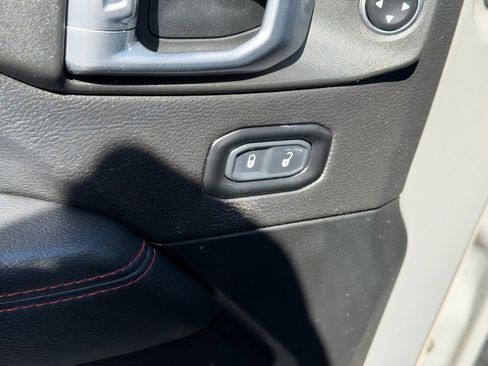 Used 2020 Jeep Gladiator Rubicon image 18