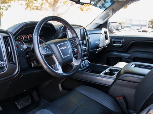 Used 2016 GMC Sierra 1500 SLT w/ All-Terrain Package AWD/4WD image 8