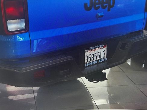 Used 2022 Jeep Gladiator Sport AWD/4WD image 26