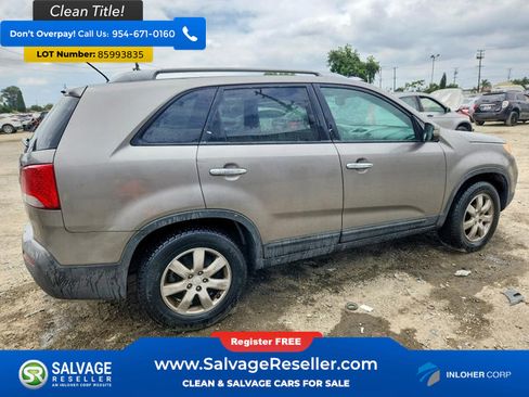 Used 2011 Kia Sorento 2WD w/ Convenience Pkg image 4