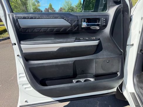 Used 2017 Toyota Tundra Platinum AWD/4WD image 11