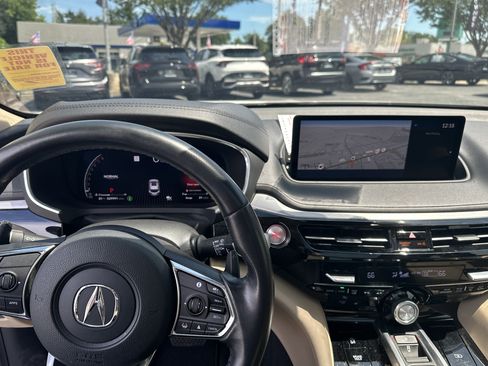 Used 2023 Acura MDX SH-AWD w/ Technology Package image 12