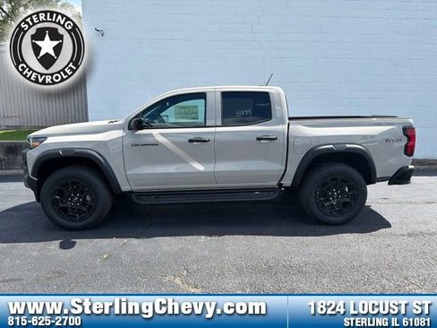 New 2026 Chevrolet Colorado Trail Boss AWD/4WD image 2