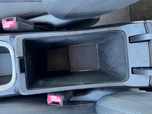 Used 2018 Chevrolet Cruze LT FWD image 28