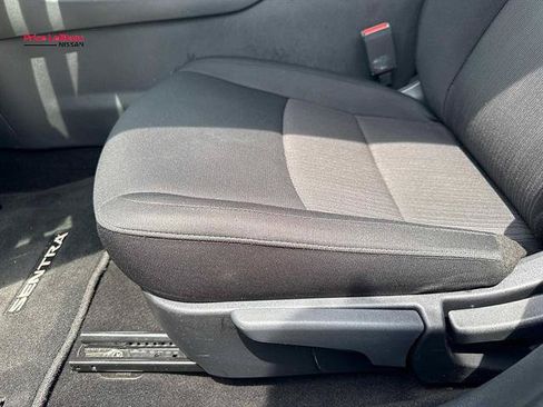 Used 2022 Nissan Sentra SV w/ Trunk Package FWD image 16