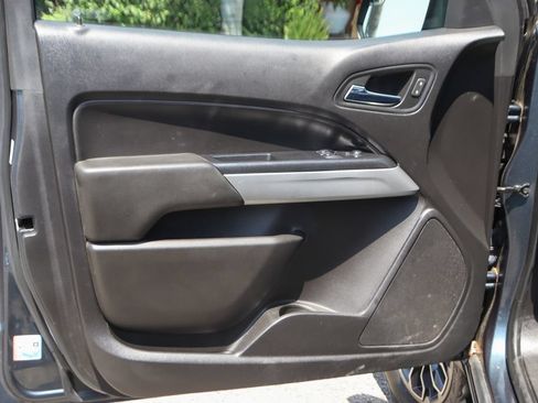 Used 2019 Chevrolet Colorado ZR2 w/ ZR2 Dusk Special Edition AWD/4WD image 15