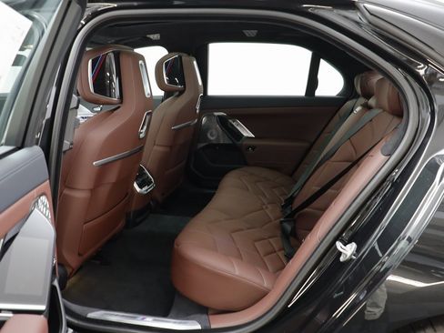 New 2026 BMW 750e xDrive w/ Executive Package image 16