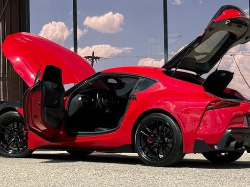 Used 2021 Toyota Supra Premium w/ Driver Assist Package RWD image 29