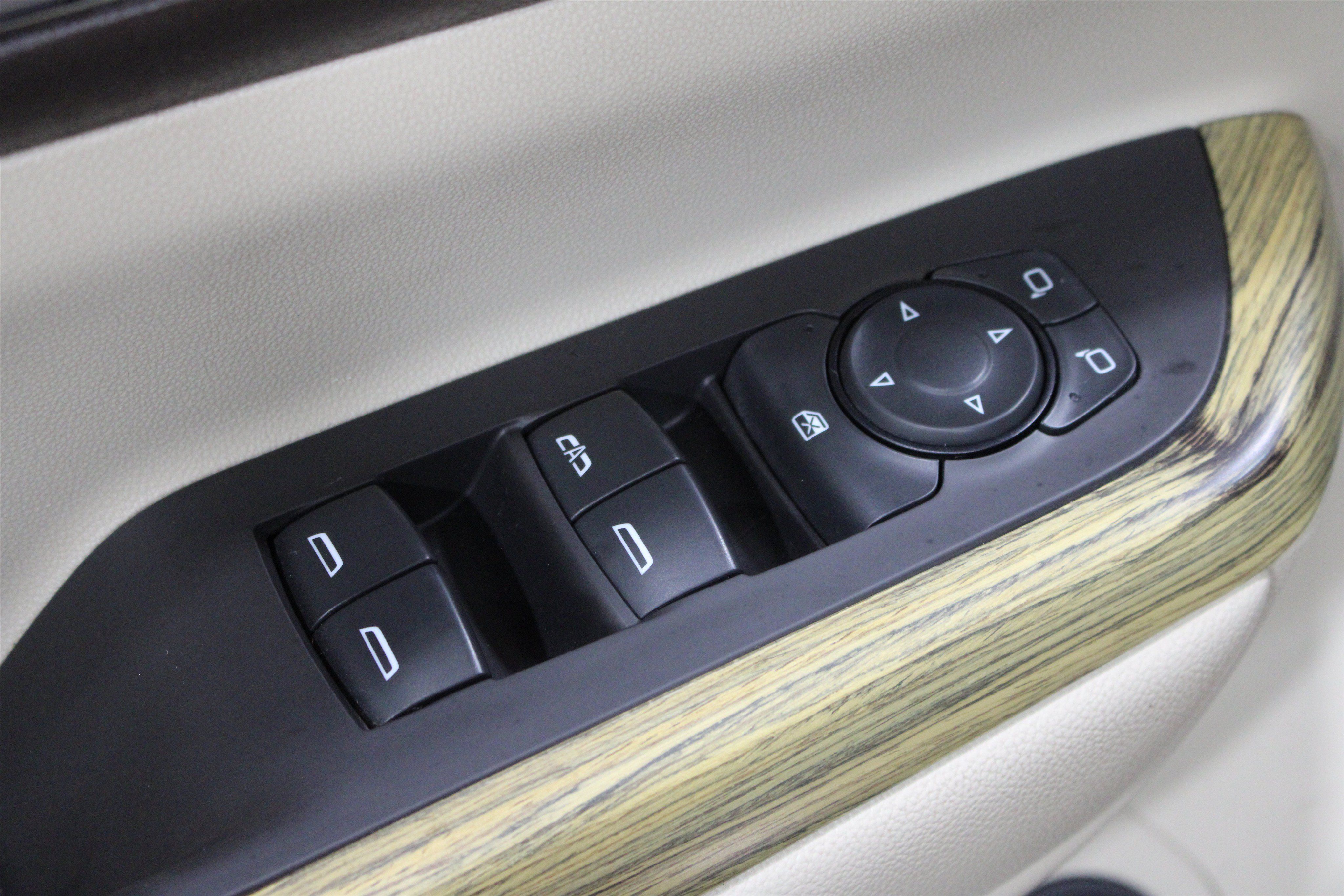 Used 2019 GMC Acadia Denali w/ Technology Package AWD/4WD image 7