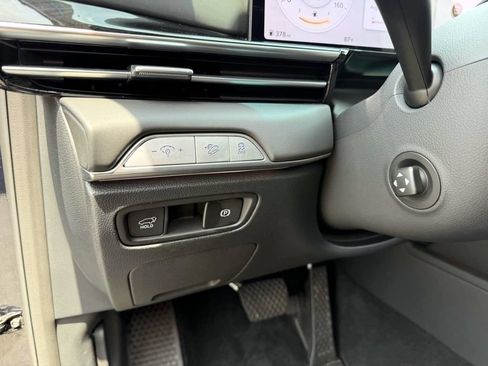 Certified 2026 Genesis GV80 2.5T AWD/4WD image 20