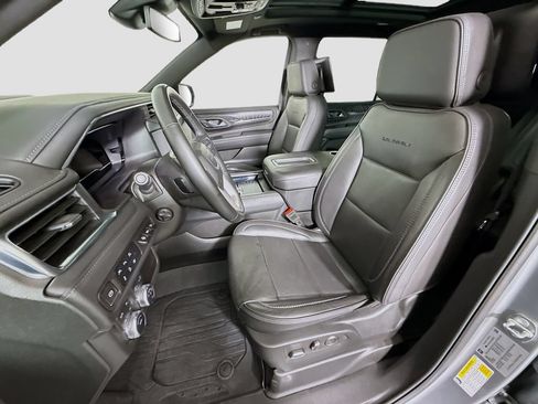 Used 2024 GMC Yukon XL Denali AWD/4WD image 21
