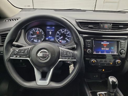 Used 2019 Nissan Rogue S FWD image 22