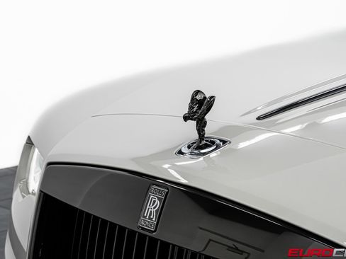 Used 2021 Rolls-Royce Dawn image 12