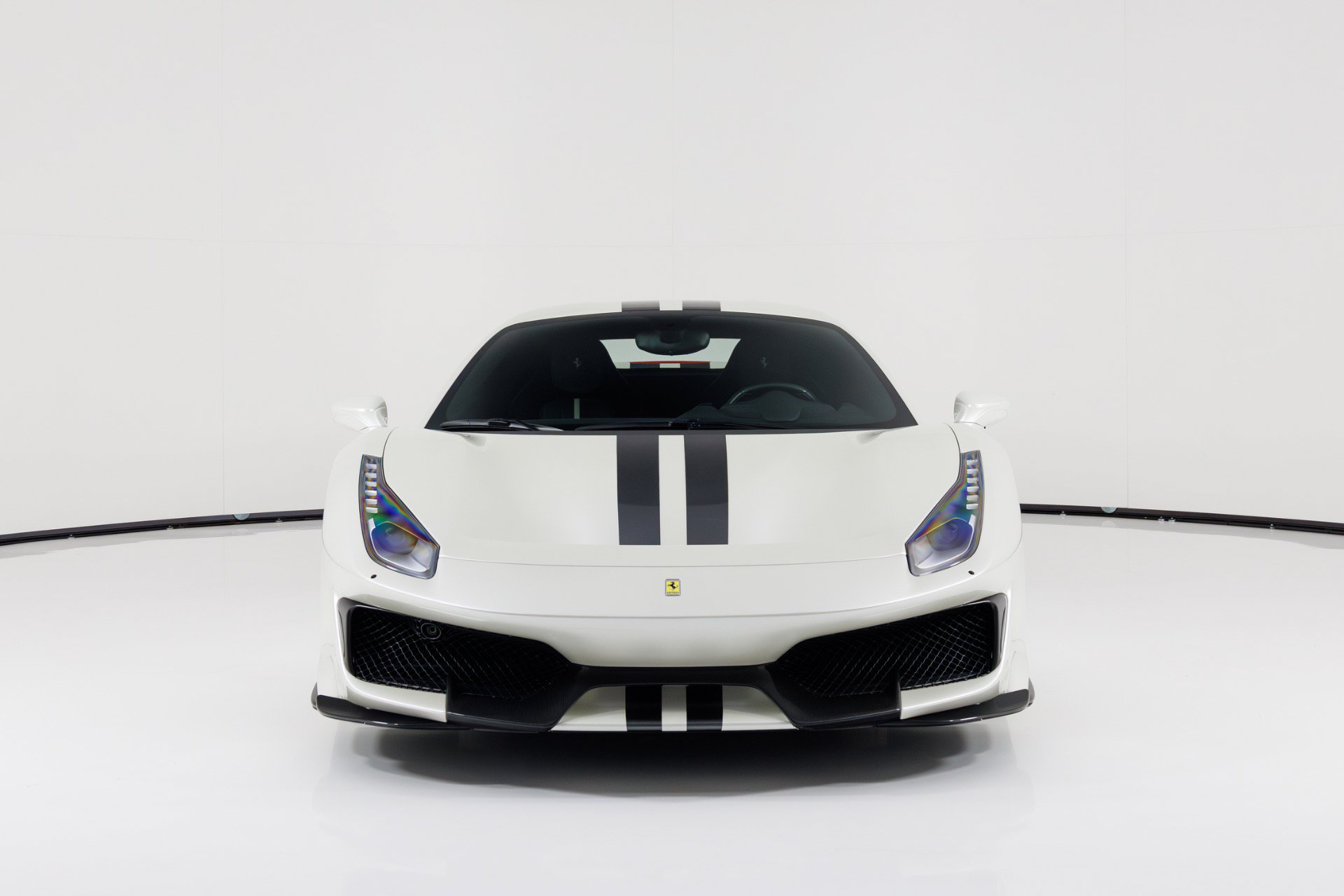 Used 2020 Ferrari 488 Pista Coupe RWD image 8