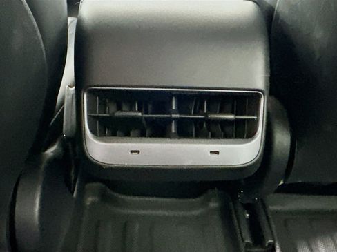 Used 2021 Tesla Model 3 Standard Range Plus image 25