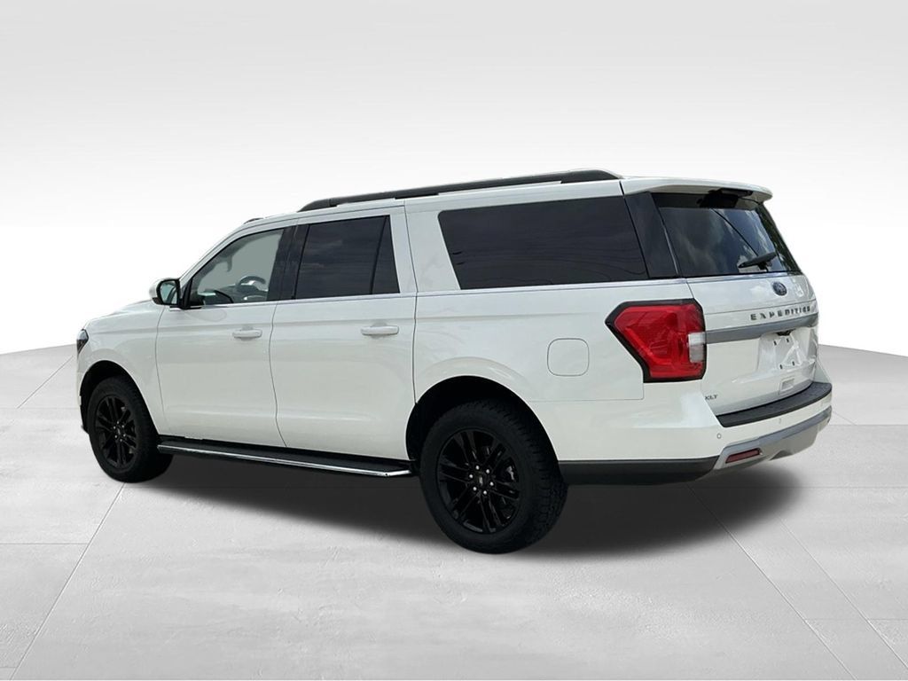 Used 2023 Ford Expedition Max XLT RWD image 4