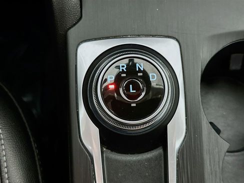 Used 2022 Ford Escape SEL FWD image 19