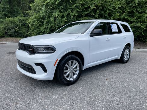 Used 2025 Dodge Durango GT w/ Trailer Tow Group IV RWD image 13