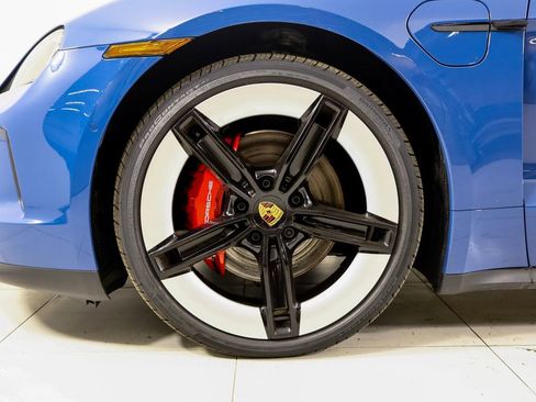New 2026 Porsche Taycan 4S image 27