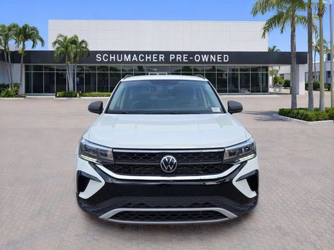 Used 2023 Volkswagen Taos S FWD image 2