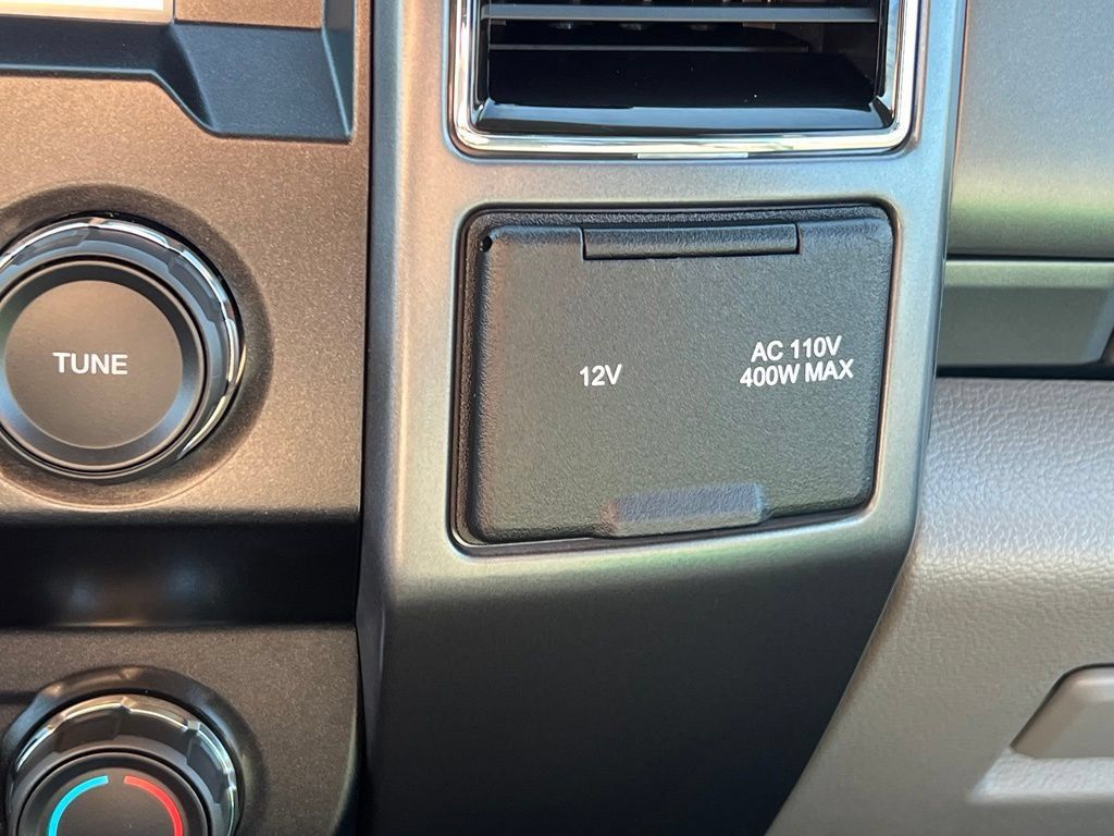 Used 2019 Ford F250 XLT w/ XLT Premium Package AWD/4WD image 30