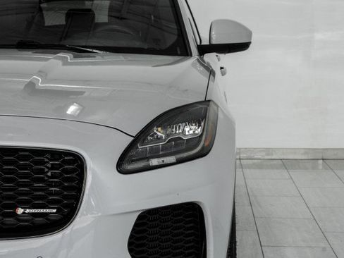 Used 2019 Jaguar E-PACE R-Dynamic SE image 45