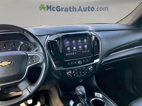 Used 2023 Chevrolet Traverse LT AWD/4WD image 9