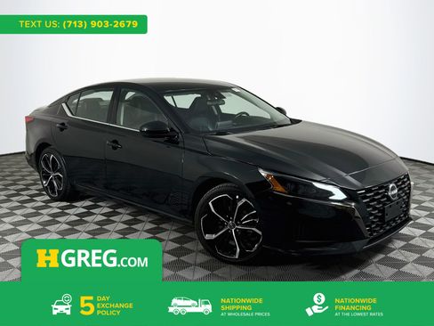 Used 2024 Nissan Altima 2.5 SR FWD image 1
