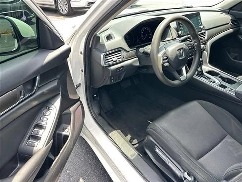 Used 2019 Honda Accord LX image 13